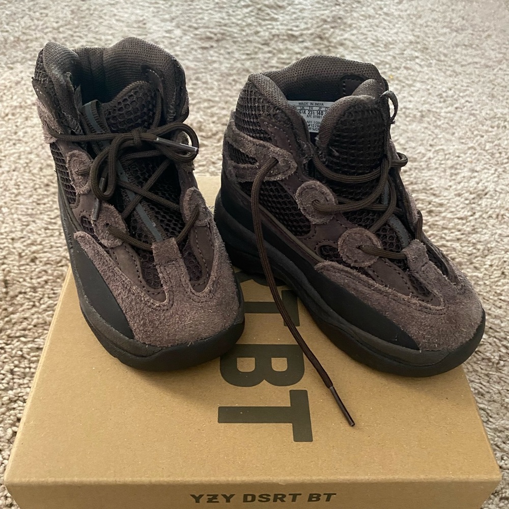 YZY DSRT BT Infant